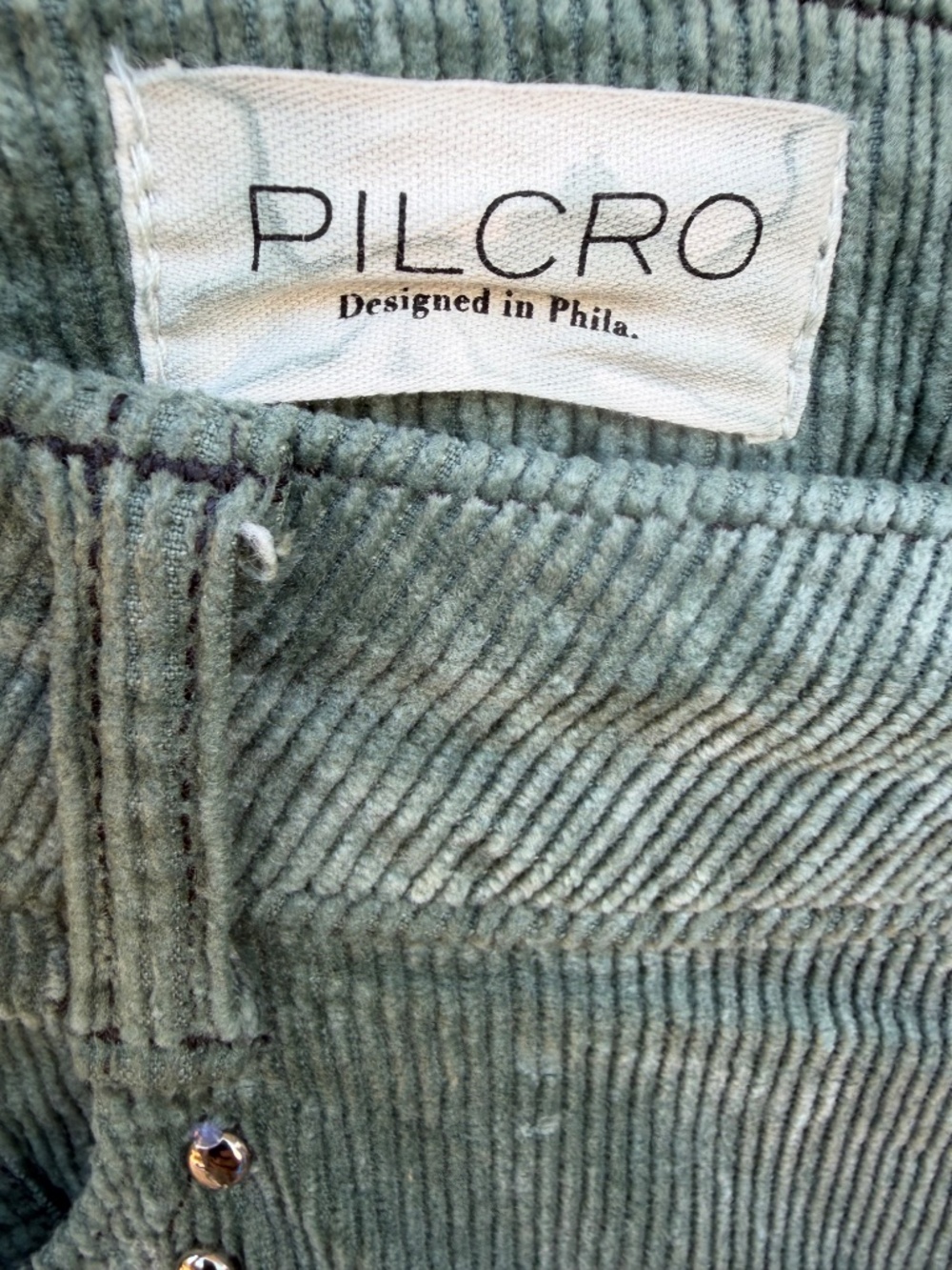 Unique Pilcro Sage green velvet corduroy studded flares size 28P - Picture 10 of 11